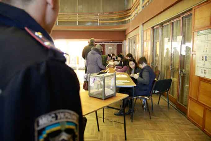 Жашківських міліціонерів покарали за порушення на виборах