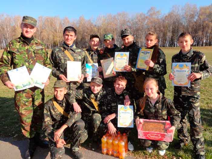 В Жашкове провели военно-патриотическую игру юных друзей пограничников