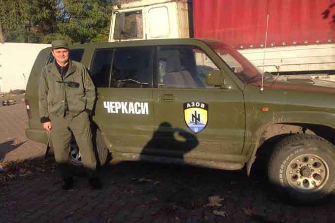 Радуцький виступив проти нагородження волонтера, що подарував військовим 4 автомобілі