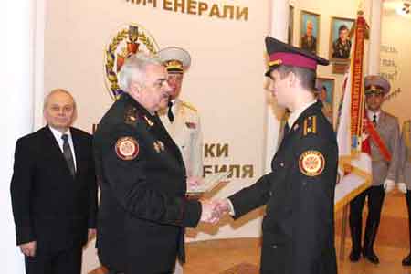 В Черкаському інституті пожежної безпеки ім. Героїв Чорнобиля 30 курсантів отримали перше офіцерське звання