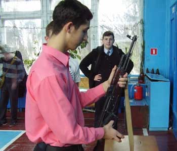 Черкаські школярі готуються воювати