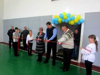 Новый спортзал открыли в селе Кочубеевка Уманского района