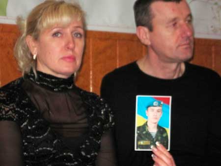 Матері військовополонених з Черкащини просять звільнити їхніх дітей