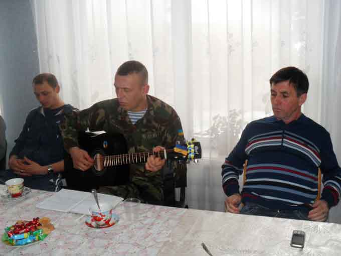 В Чорнобаївській районній бібліотеці відбулася зустріч з воїнами АТО