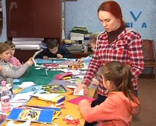 Черкаські дітлахи створюють унікальну мальовану карту України
