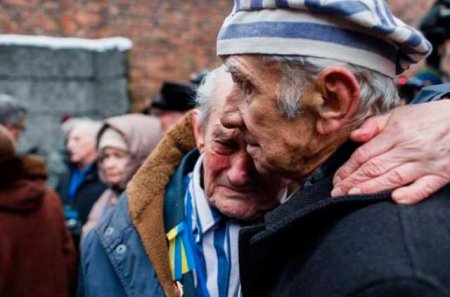  на мероприятиях по случаю 70-летия освобождения концлагеря Аушвиц-Биркенау возле Освенцима