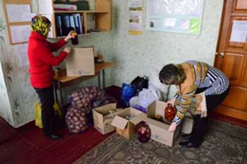 На Черкащині сільські громади збирають тонни допомоги для військових