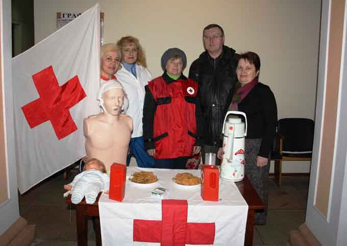 Представники Чигиринської районної організації Товариства Червоного Хреста 