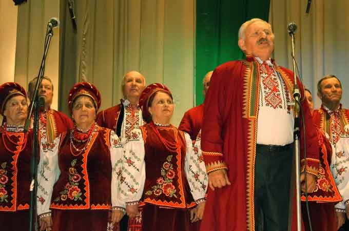 Піснею і працею славиться Чорнобаївська земля