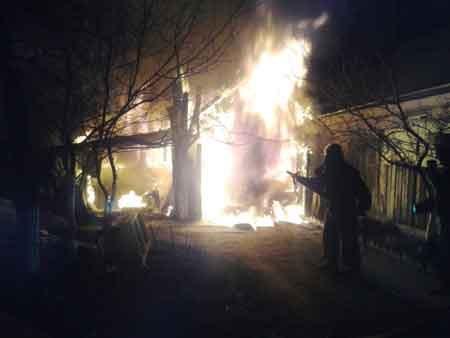у Городищі на території приватного домоволодіння на вулиці Боженка сталася пожежа 