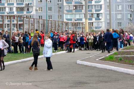 З черкаської школи евакуювали учнів та вчителів (фото)