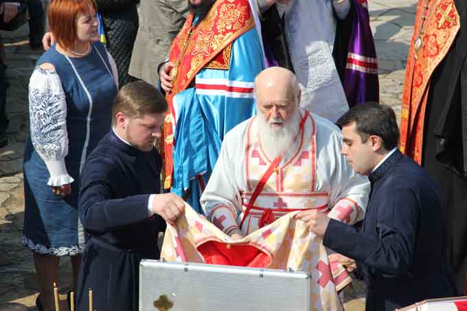 Патріарх Філарет у Чигирині провів молебінь за Україну