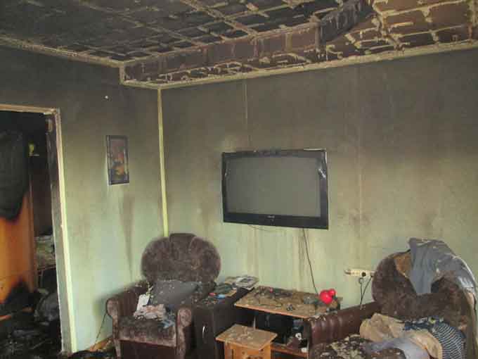 В Черкасах рятувальники ліквідували пожежу в квартирі (відео)