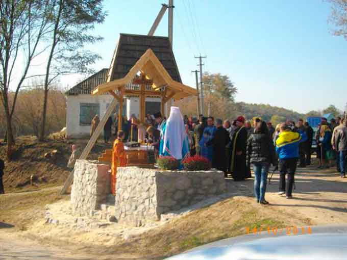 Купальню біля джерел Віри, Надії та Любові відкриють 15 травня у селі Суботів, що на Чигиринщині. 