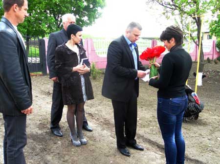 Керівники Христинівського району відвідали батьків загиблих в зоні проведення АТО