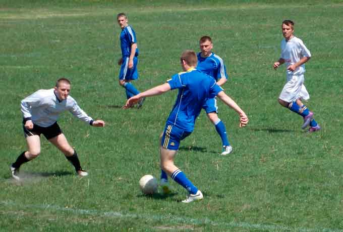 другий тур чемпіонату Чорнобаївського району з футболу