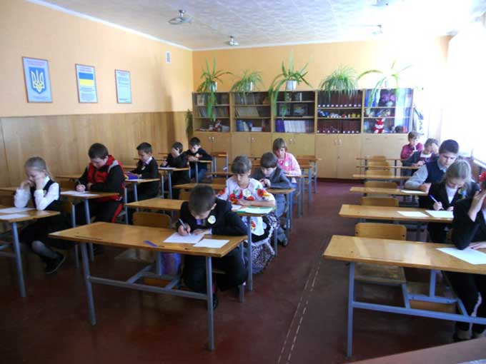 82 найрозумніших учнів м. Черкаси змагалися в інтелектуальному конкурсі-грі «Розумник-2015», який відбувся в Черкаській загальноосвітній школі №32