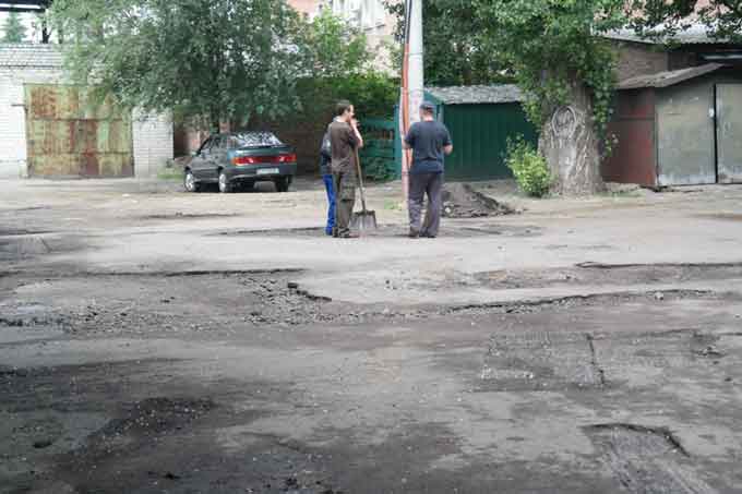 Одарич заявив, що зробить ремонт території «Швидкої допомоги»