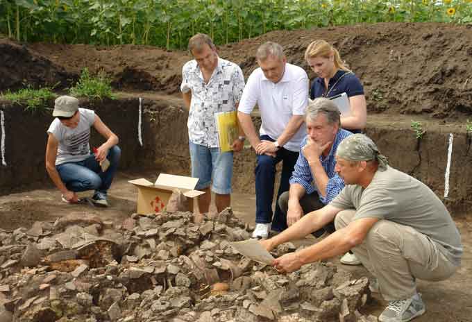 Унікальні розкопки на Тальнівщині приваблюють археологів із усієї України