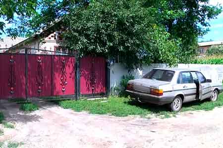 У Чорнобаївському районі чоловіки викрали автомобіль з причепом (фото, відео)