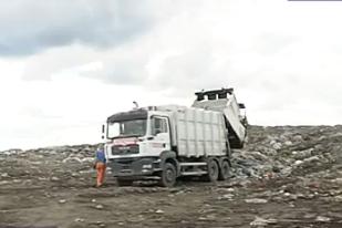Аварійне сміттєзвалище у Руській Поляні знову обваловуватимуть (відео)