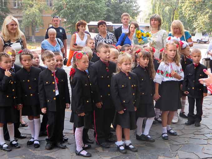 У Черкаській ЗОШ № 6 відкрили козацький клас