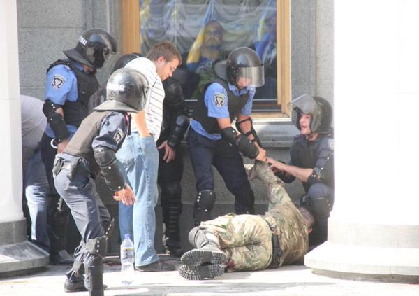 Черкаські міліціонери про події під Верховною Радою 31 серпня
