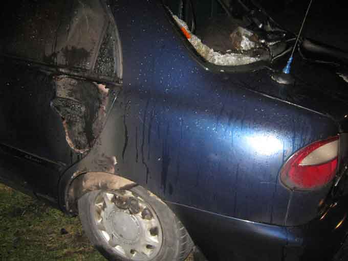 В Умані вогонь пошкодив легковий автомобіль (фото)