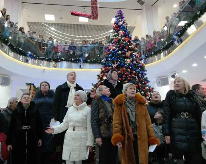 У Черкасах встановили рекорд із наймасовішого виконання різдвяної колядки