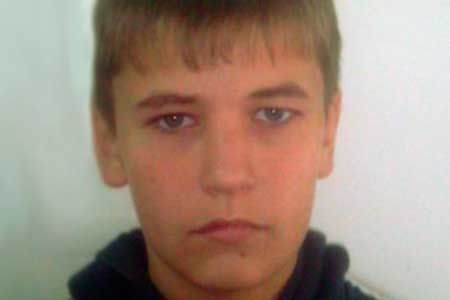 У Черкаській області зник 14-річний Максим Герасименко. 27 грудня 2015 року хлопчик пішов з дому (м. Черкаси) та більше його ніхто не бачив.