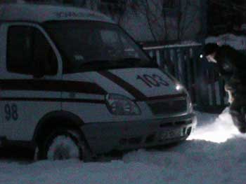 У Монастирищі рятувальники надали допомогу лікарям які транспортували породіллю (відео)