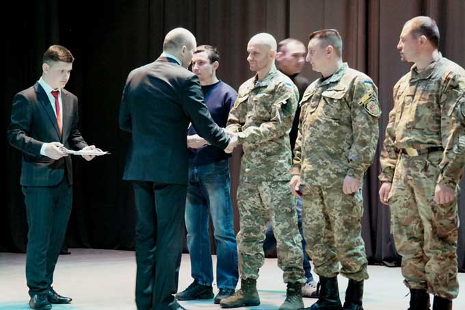 Черкаських воїнів АТО відзначили державними нагородами (повний список)