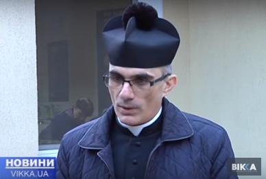 Вандали напали на черкаську церкву (відео)