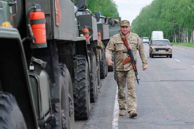 За кермом одного з паливозаправників був і екс-депутат, солдат Збройних сил України Андрій Більда
