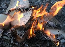 У військкоматі спалили фронтові папери