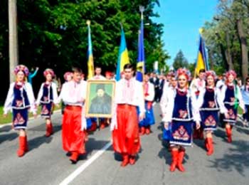 У Каневі відзначили 155-у річницю із дня перепоховання праху Великого Кобзаря