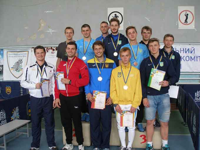 Чоловіча збірна з фехтування посіла третє місце на чемпіонаті України