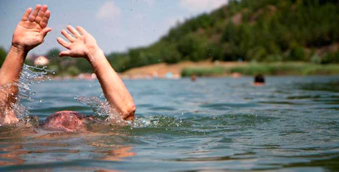 У Канівському районі під час купання втонули 28-річний чоловік та його 8-річна падчерка