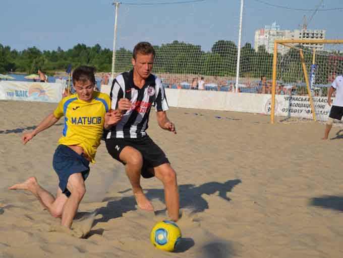 Завершився 4 тур чемпіонату Черкаської області з пляжного футболу