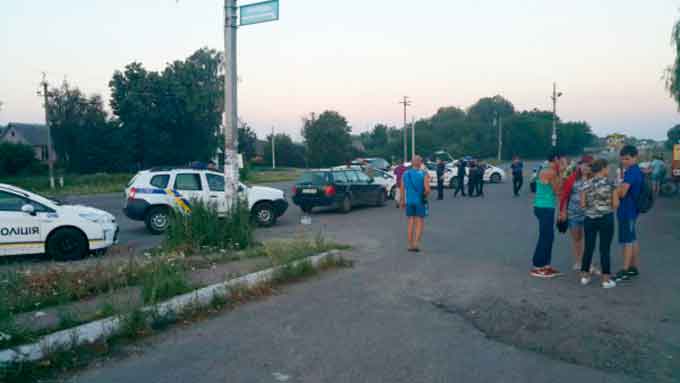 Наче в Голлівуді: Червона Слобода стала свідком шаленої поліцейської погоні (фото, відео)