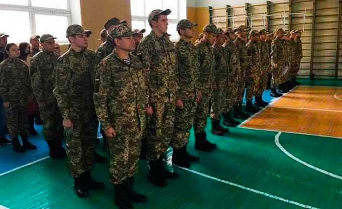 На військову кафедру в ЧНУ набрали 120 студентів