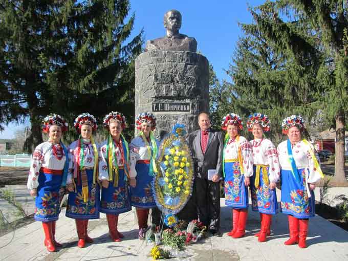 У В’язівку відкрили пам’ятник Тарасу Шевченку