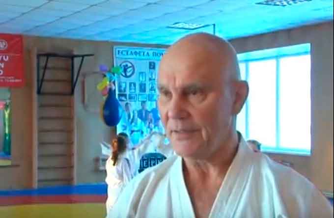 Юрій Потапенко п’ятдесят років присвятив карате та дзюдо. Він став володарем чотирьох чорних поясів і дванадцяти розрядів по карате. Тепер черкащанин - майстер спорту і єдиний у Європі самурай.