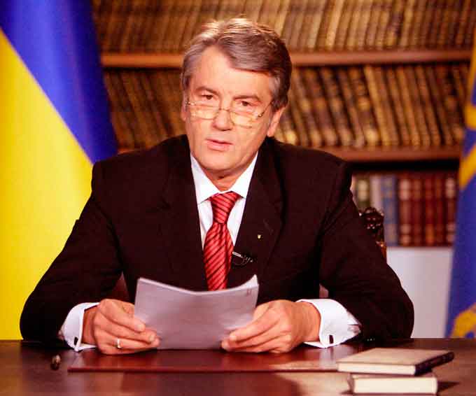 Віктор Ющенко став почесним професором ЧНУ