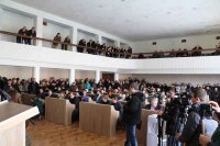 Попри спроби зірвати голосування, у Черкасах більшістю голосів затвердили ПСЕР на 2017-2019 роки