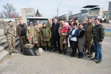 Силами громади Канева вдалося відремонтували автомобіль «швидкої» для 53-тої механізованої бригади