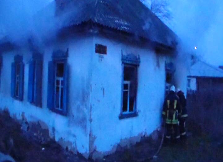 У Золотоноші під час ліквідації пожежі рятувальники виявили тіло загиблої жінки