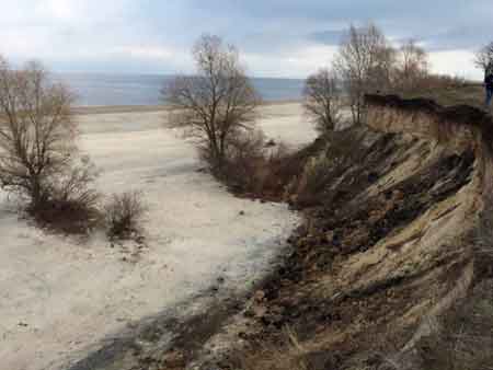 Укріпити берегову лінію Дніпра поблизу села Пекарі хочуть на Канівщині