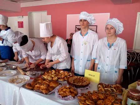 100 черкаських старшокласників побували на Дні відкритих дверей у Черкаському ВПУ