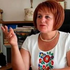 Валентина Коваленко – письменниця, науковець, екс-голова Черкаської обласної ради. Вважає, що знищення українських монументів на Черкащині – частинка гібридної війни: